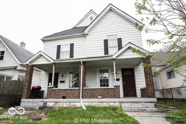 Building Photo - 240 N Beville Ave