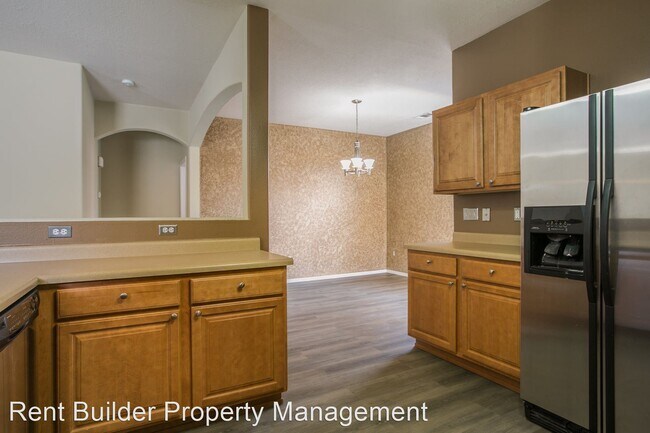 Building Photo - 9315 Upper Meadow Ave SW