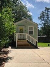 Building Photo - 7322 Sunflower St