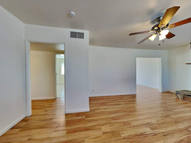 Foto del edificio - 2707 N 27th St