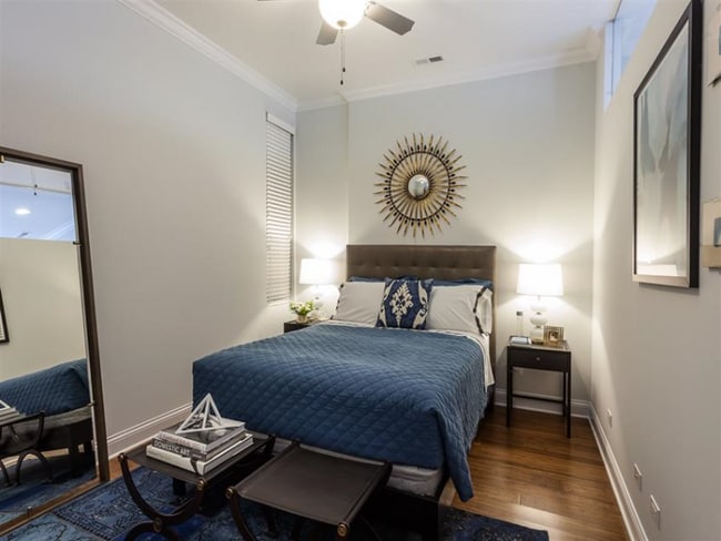 Building Photo - 907 W 9th St