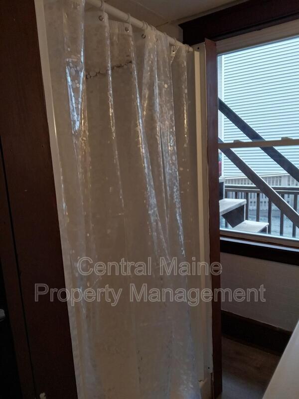 131 Horton St Unit 5, Lewiston, ME 04240 Condo for Rent in Lewiston