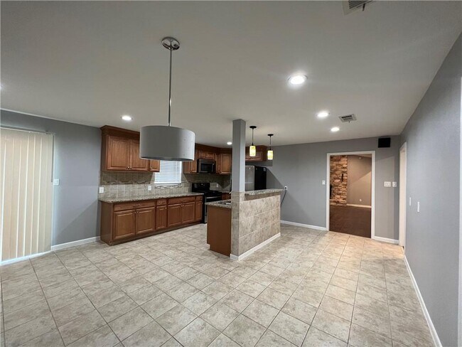 Foto del edificio - 1012 E St Johns Ave