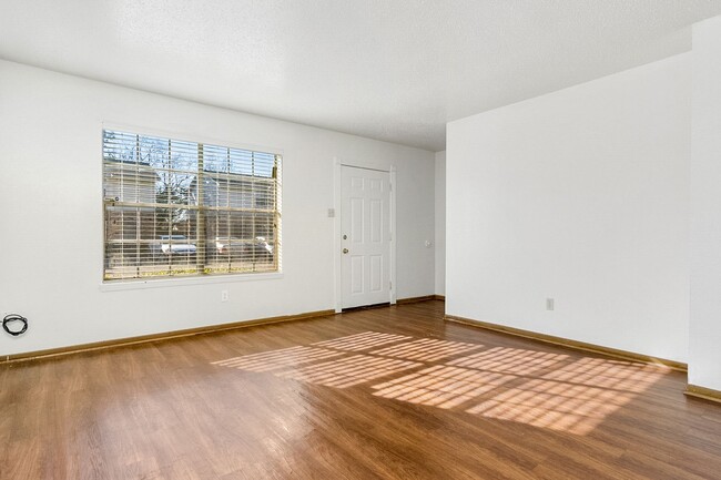 Interior Photo - Tiffany Square Apartments