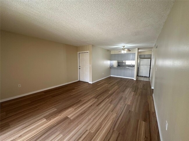 Building Photo - 1000 Lake of the Woods Blvd