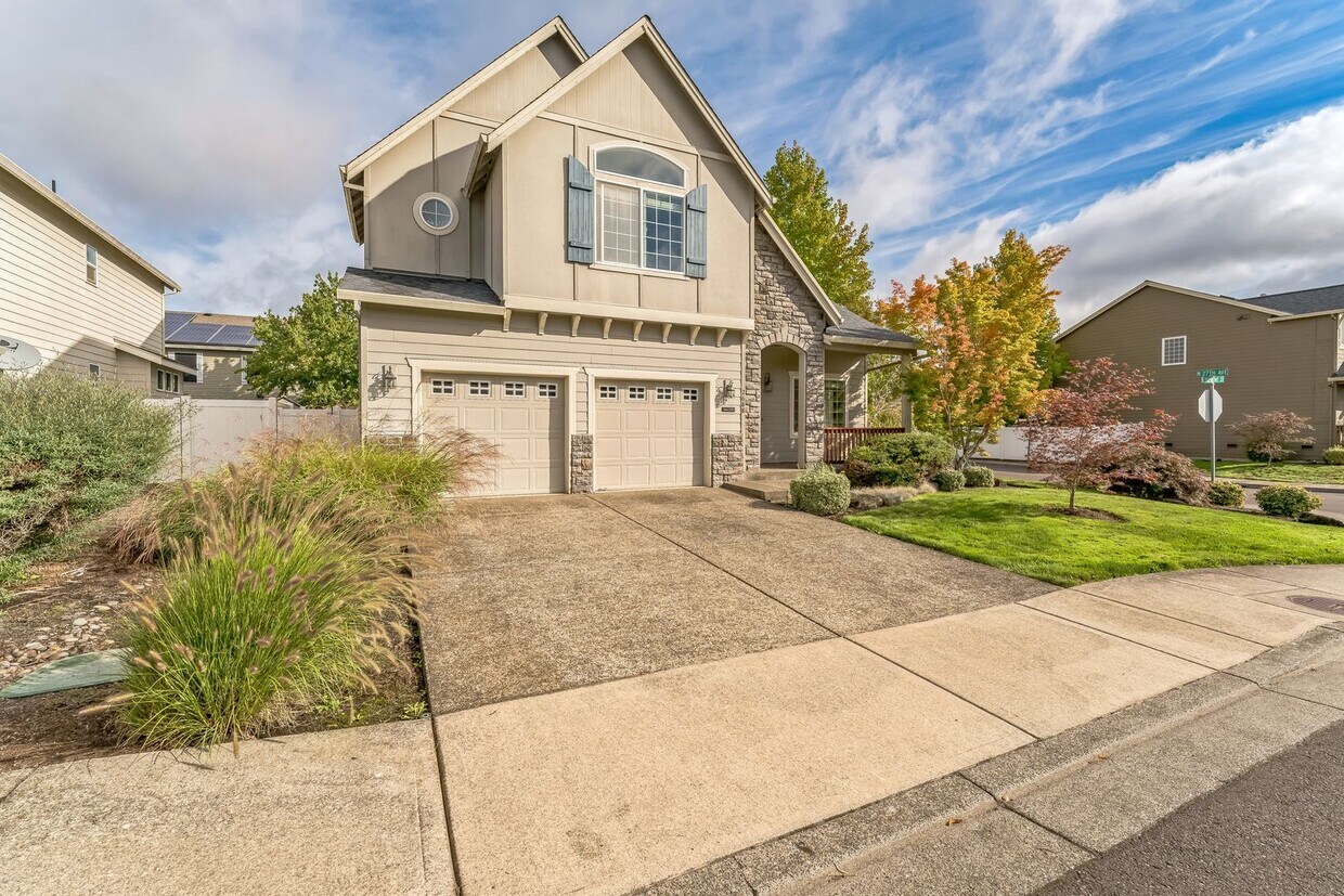 Foto principal - AVAILABLE FOR SHOWING ON 10/15!