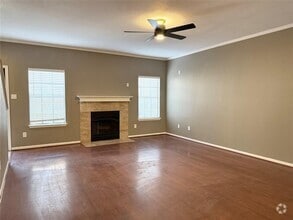 Building Photo - 9850 Pagewood Ln