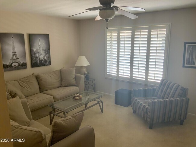 Building Photo - 2311 S Farnsworth Dr