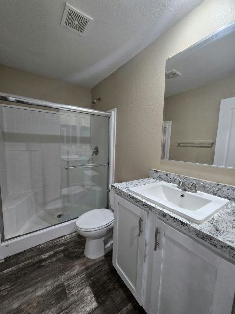 Building Photo - 2038 Palm St