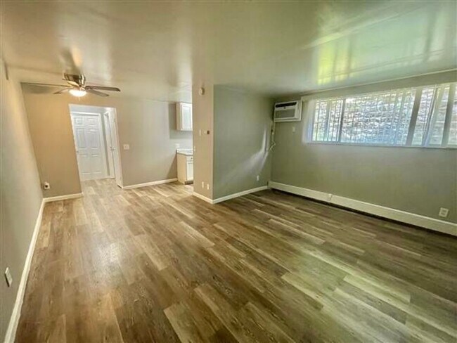 Foto del edificio - Beautifully remodeled, 1-bedroom apartment