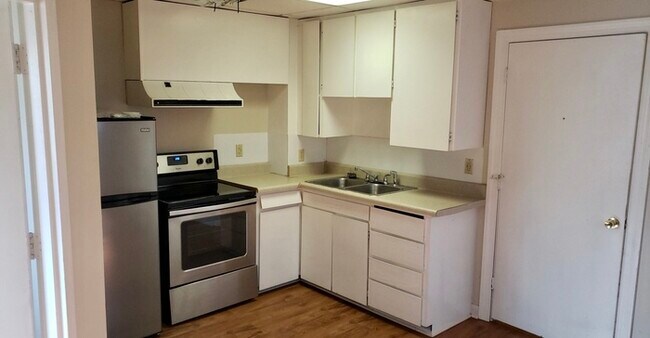 Foto del edificio - 236 N. Orange St D