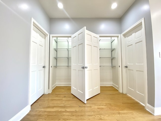 Foto del edificio - 1012 W Sunnyside Ave