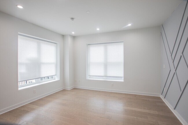 Building Photo - Charming Studio Condo Unit in Carver!