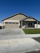 Building Photo - 213 Royal Palm Dr