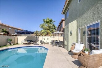 Building Photo - 442 Staghorn Pass Ave