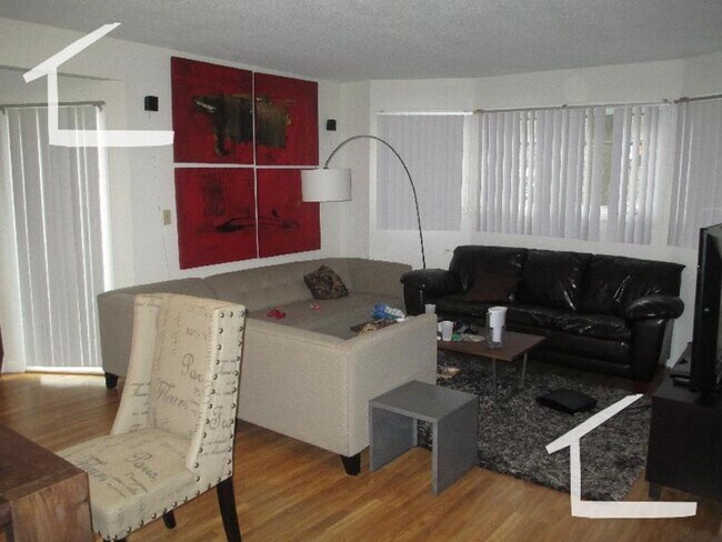 Foto del edificio - HOT BRIGHTON LISTING!!!!