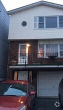 Building Photo - 115 McAdoo Ave