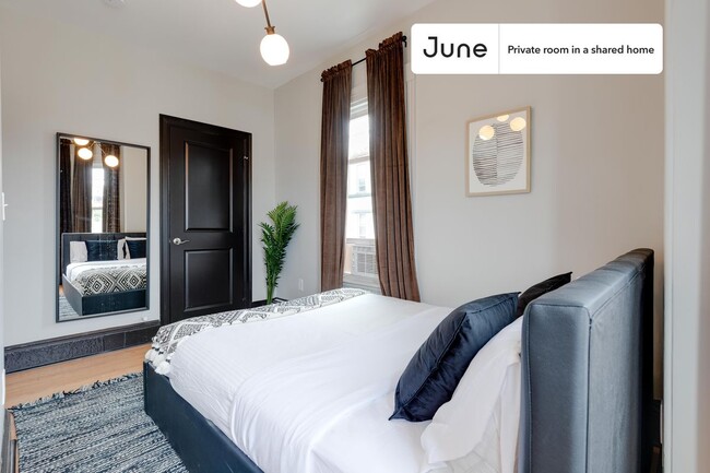 Foto del edificio - Private bedroom in 4 bed/1.5 bath Home