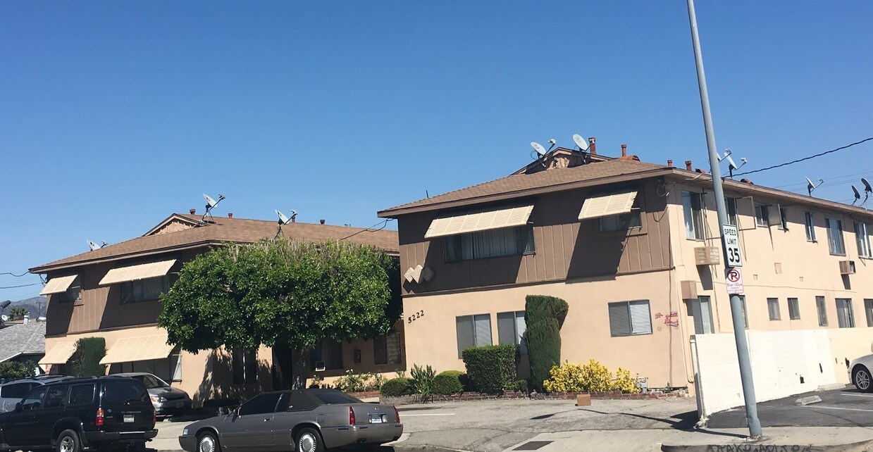 Building Photo - 5222 Cahuenga Blvd