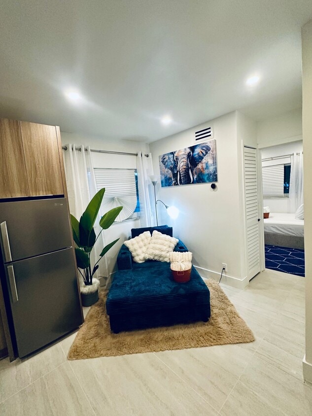 Photo - 1301 NE 13th Ave (Fort Lauderdale, FL)