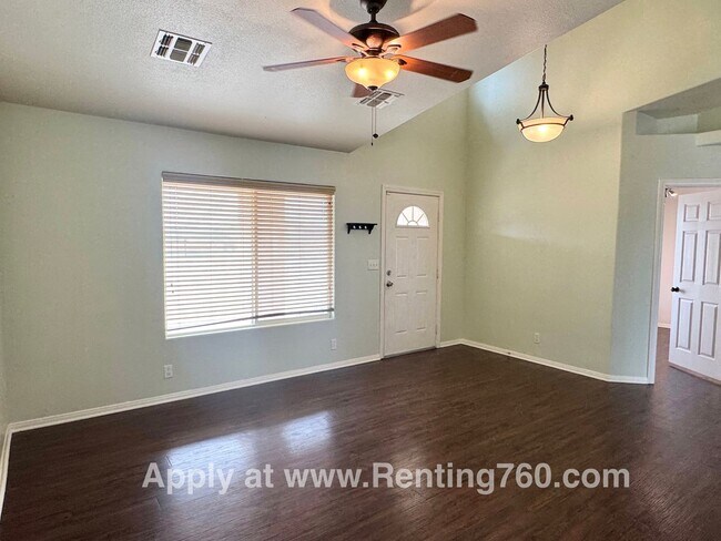 Foto del edificio - Rare and Spacious 4 Bedroom Indian Cove Home with Solar Panels!