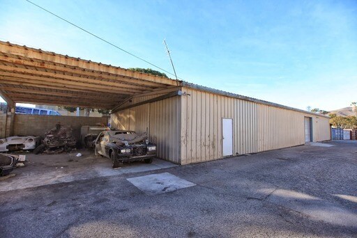 Building Photo - 2802 N Ventura Ave