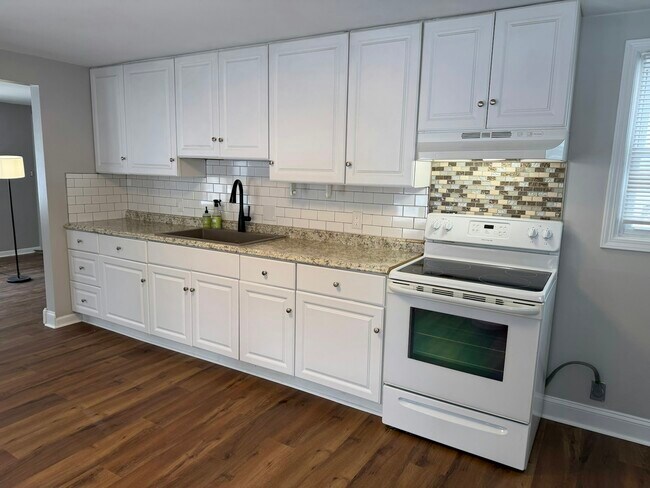 Foto del edificio - 2396 S Long Lake Rd