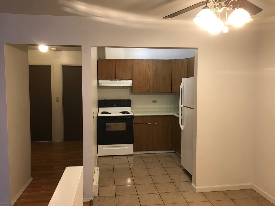Primary Photo - 1041 W 6th St