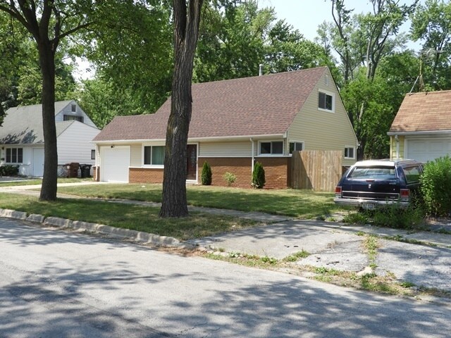 Building Photo - 404 Westgate Dr