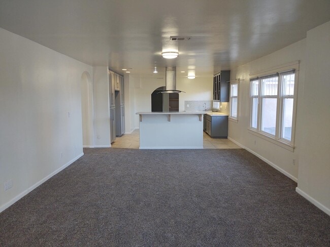 Building Photo - 750 Pomeroy Rd