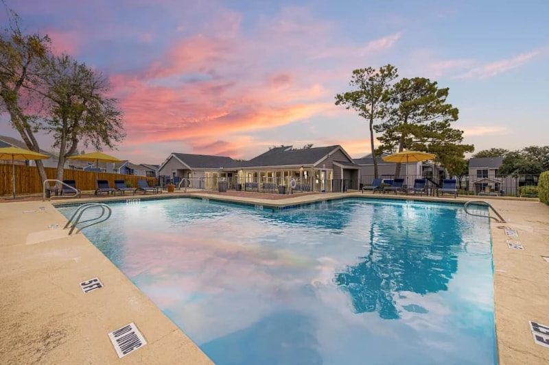 Photo - 3203 W Walnut Hill Ln (Irving, TX)