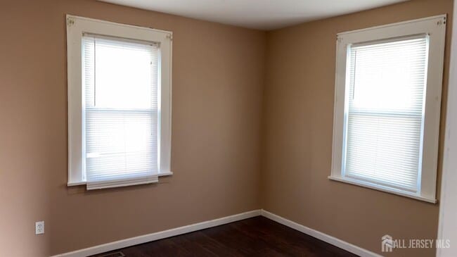 Building Photo - 60 Heald St