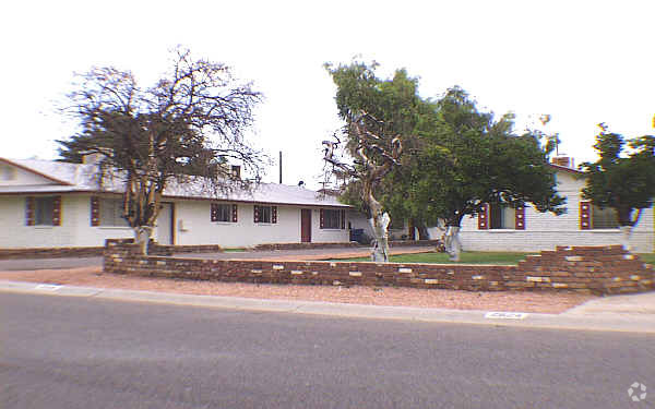 Building Photo - 2622 W State Ave