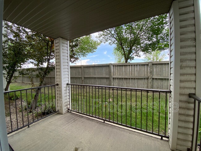 Building Photo - 330 Clareview Station Dr NW