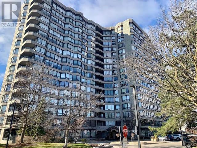 Photo du bâtiment - 7440 Bathurst St