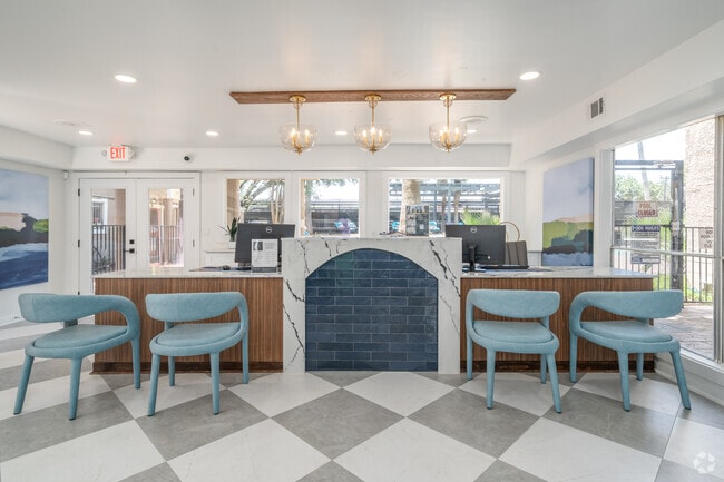 Oficina de arrendamiento - Windsor Manor