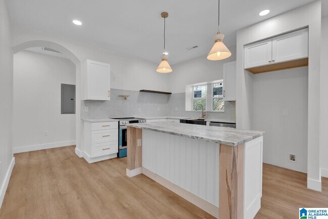 Foto del edificio - 1720 34th Pl N