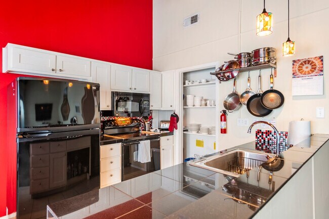 Foto del edificio - 2305 Trailside Dr