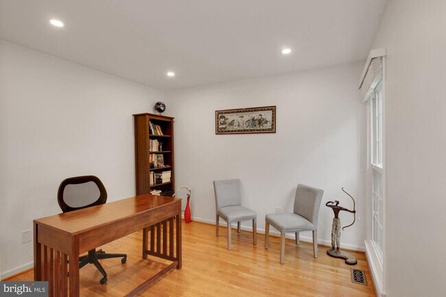 Foto del edificio - 13 Buckspark Ct