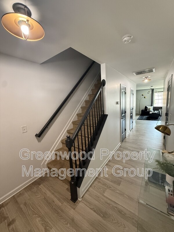 Foto del edificio - 111 Crepe Myrtle Ln