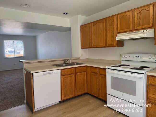 Foto del edificio - 1405 E 19th St