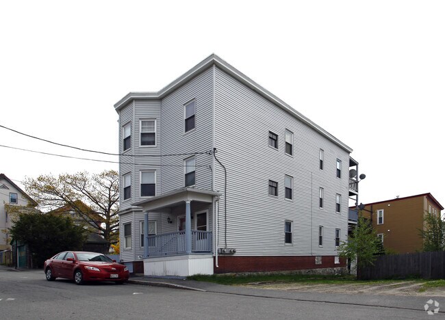 Building Photo - 14 Cleeve St