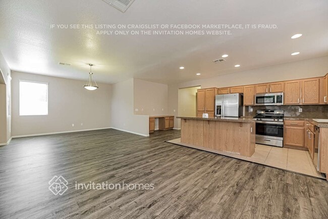 Building Photo - 1296 Cornet St