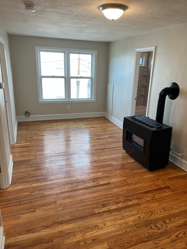 Living Room - 454 Third St