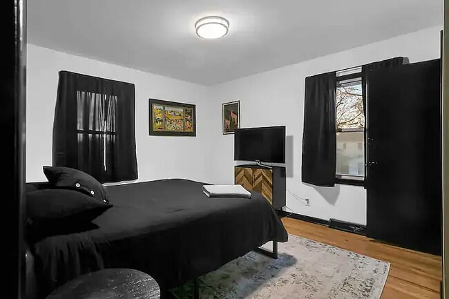 Building Photo - 9104 W 69th Terrace