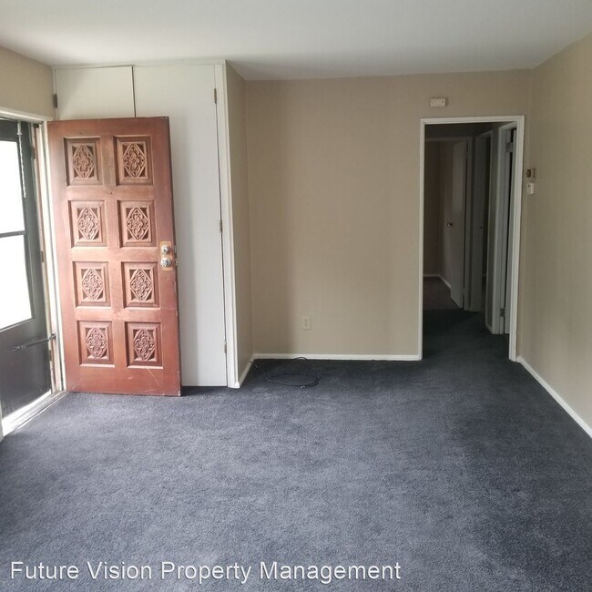 Foto del edificio - 3 br, 1 bath House - 302 Saint Jude Ave