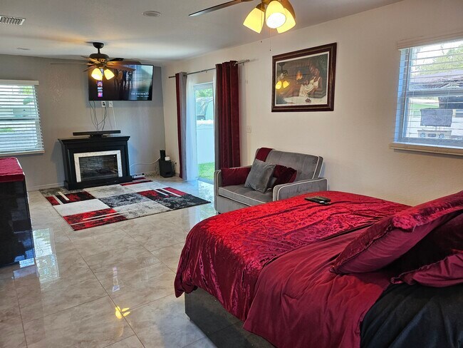 Foto del edificio - 1006 14th Ave NW