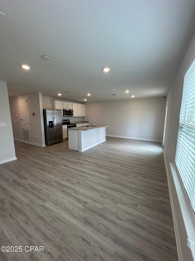 Foto del edificio - 6636 Slabinski Ln