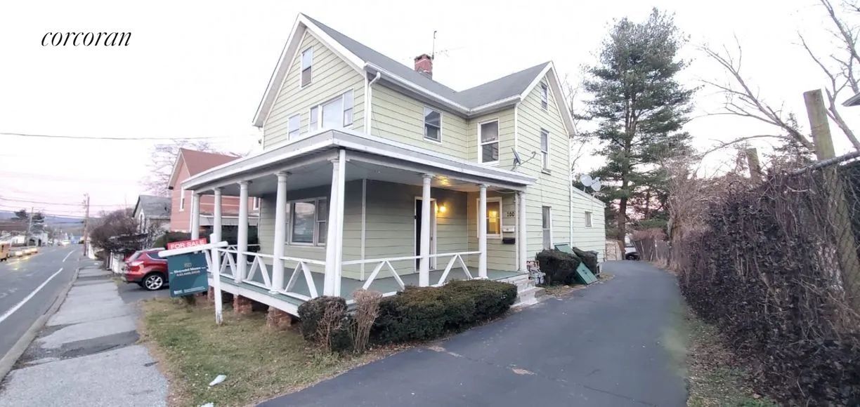 100 Main St, West Haverstraw, NY 10923 Room for Rent in West