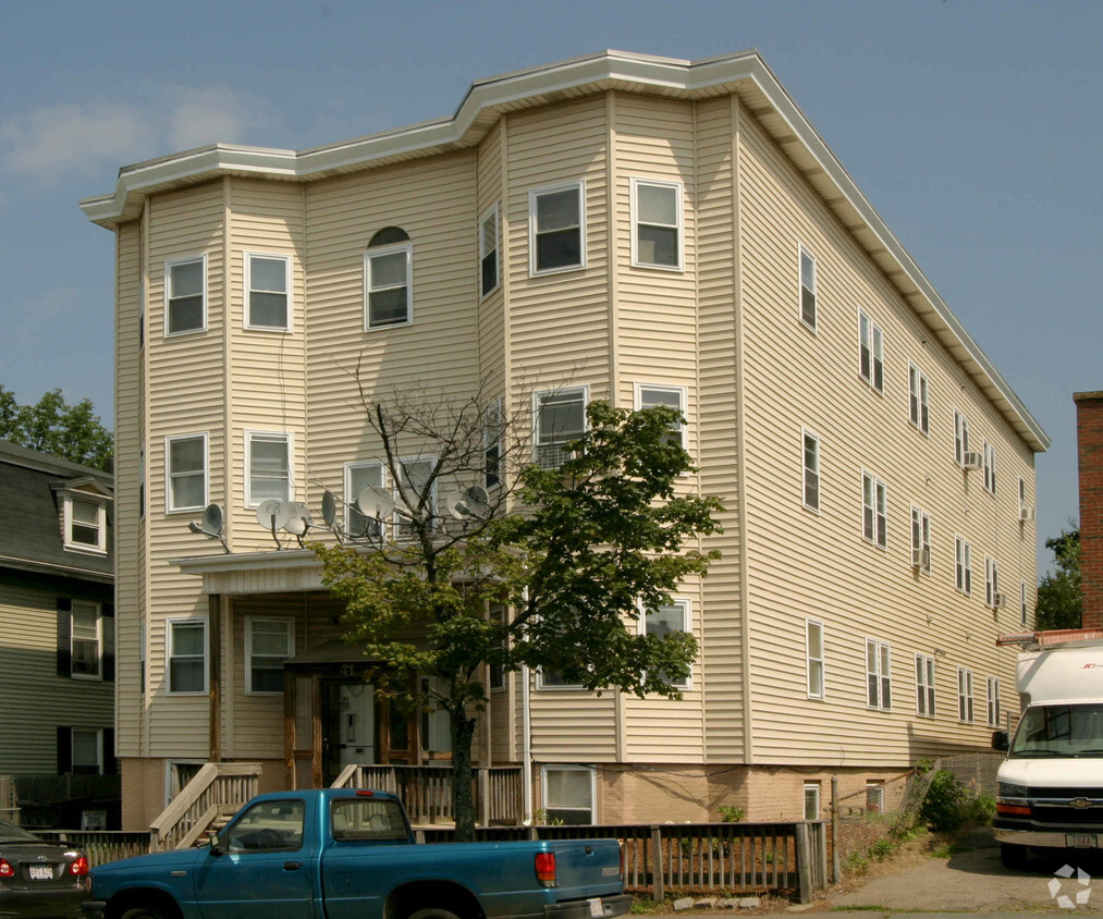 Primary Photo - 41 Elliott St